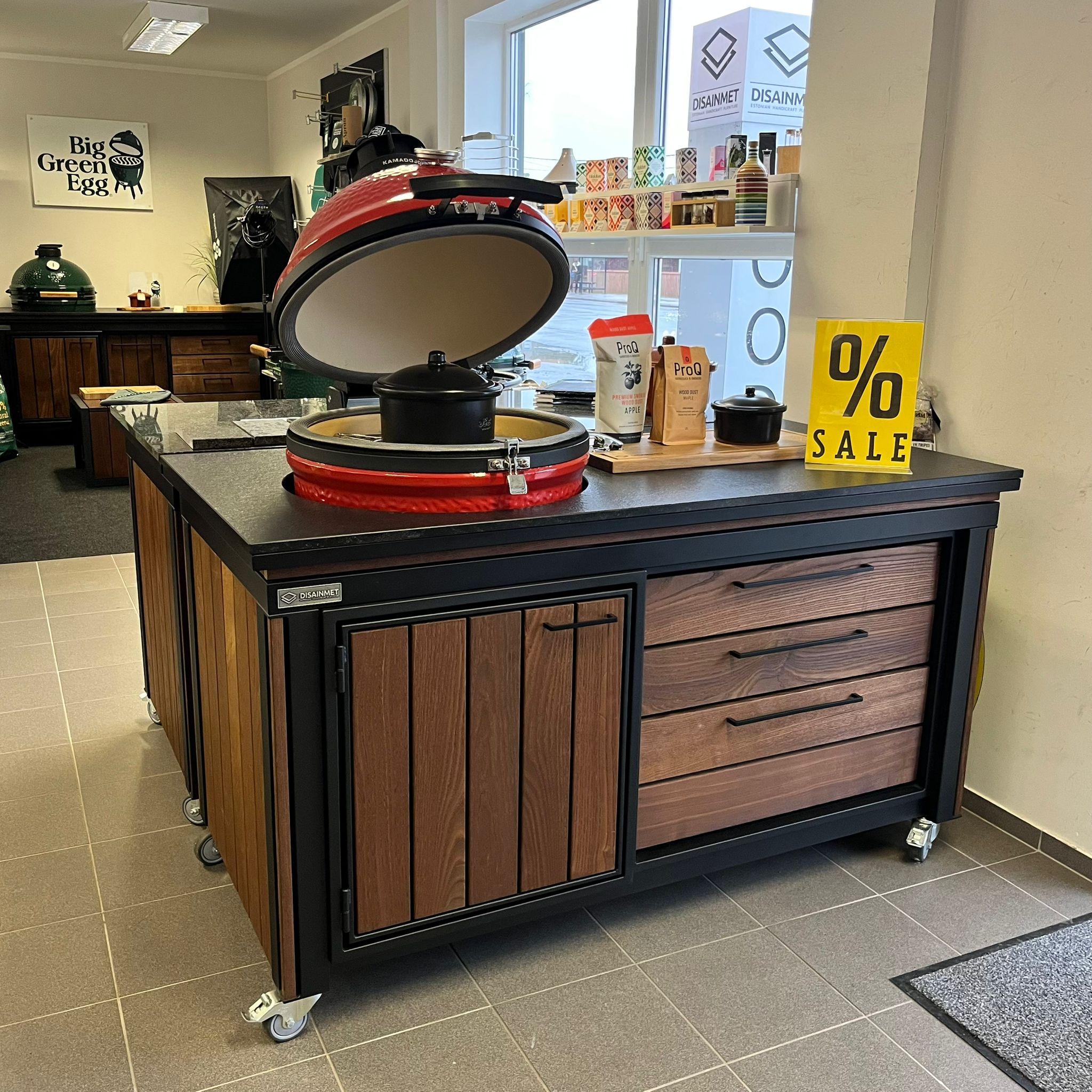 Komplekt: Graniidist tasapinnaga väliköök JANE 1600 + Kamado Joe Classic III keraamiline grill SALONGONÄIDIS