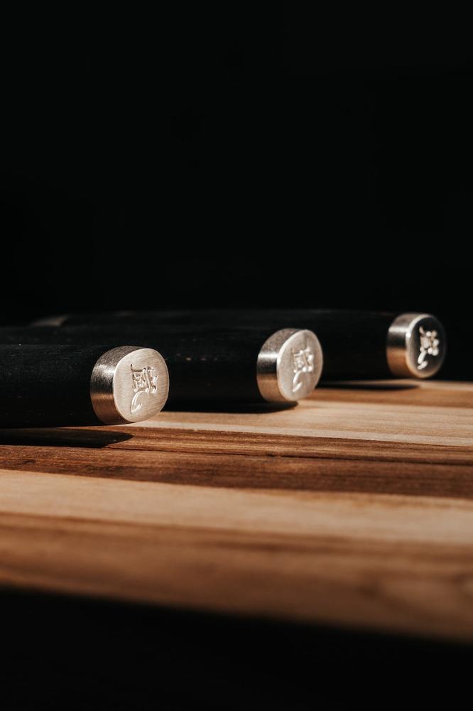 Yaxell Taishi leivanuga 23 cm VG10 Jaapani kööginuga