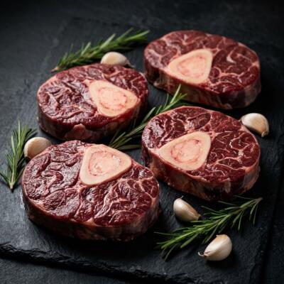 Maheveise osso buco Karjamõisa, veise koodi ristilõiked üdikondiga, rosmariini ja küüslauguga tumedal alusel