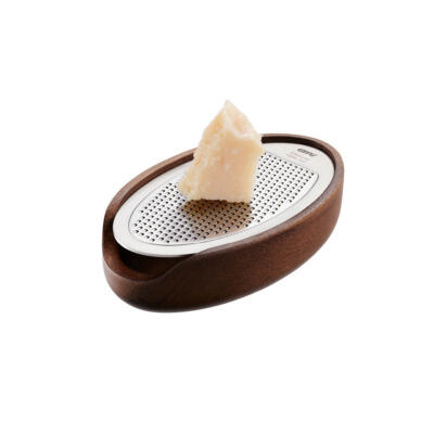 Parmesani- ja kõvajuusturiiv GEFU PARMEZO akaatsiapuidust alusega, 15 x 9 x 4 cm